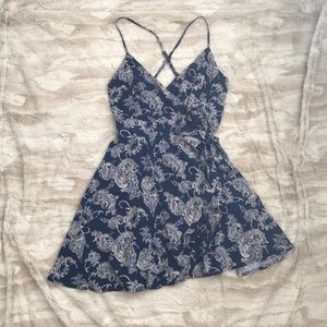 Forever 21 Tie Front Dress